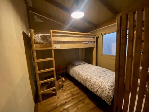 Tente en toile et en bois 4 personnes - LODGE sans sanitaires