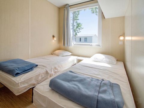 MOBILHOME 8 personnes - Classique - TV