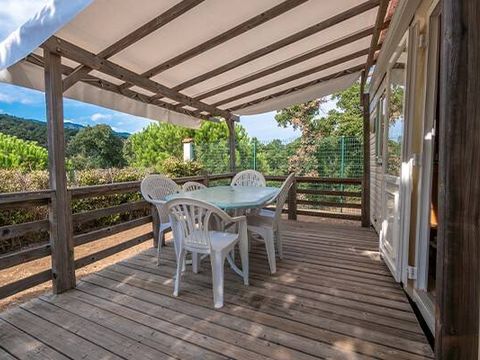 BUNGALOW 4 personnes - Mobil-home | Classic | 2 Ch. | 4 Pers. | Terrasse surélevée