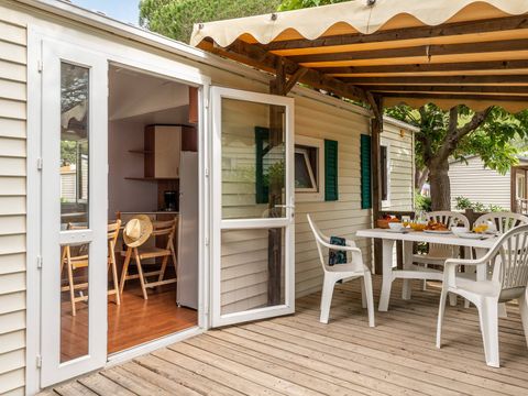BUNGALOW 4 personnes - Mobil-home | Classic | 2 Ch. | 4 Pers. | Terrasse surélevée