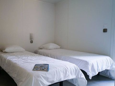 BUNGALOW 4 personnes - Mobil-home | Comfort | 2 Ch. | 4 Pers. | Terrasse surélevée non couverte