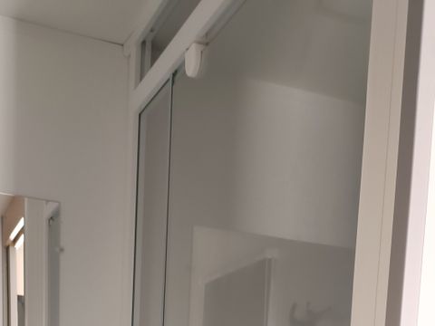 Emplacement - Emplacement privilège avec sanitaire privé 2 pers.