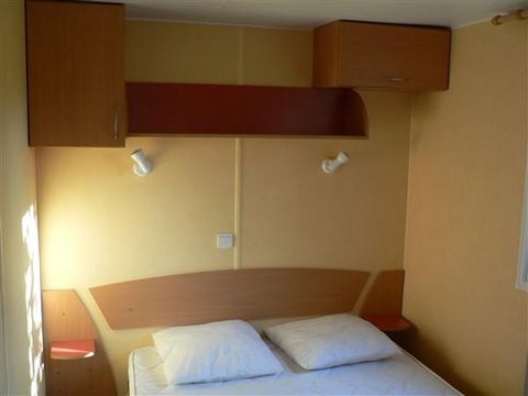MOBILHOME 6 personnes - Titania 4/6 pers 2 ch avec terrasse couverte