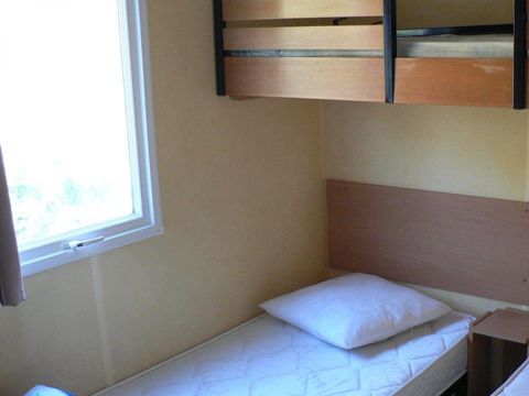 MOBILHOME 6 personnes - Titania 4/6 pers 2 ch avec terrasse couverte