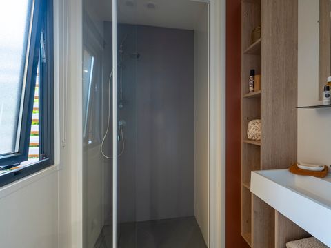 MOBILHOME 12 personnes - PRESTA+ 60m² Tribu 6 chambres 2 SdB TV + clim