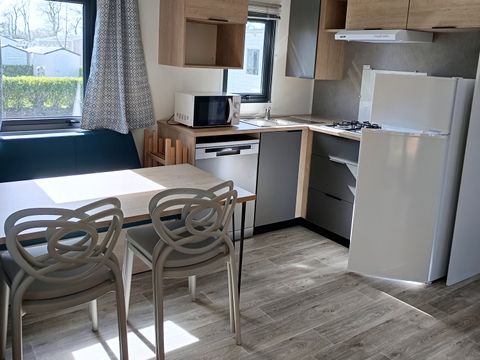 MOBILHOME 12 personnes - PRESTA+ 60m² Tribu 6 chambres 2 SdB TV + clim