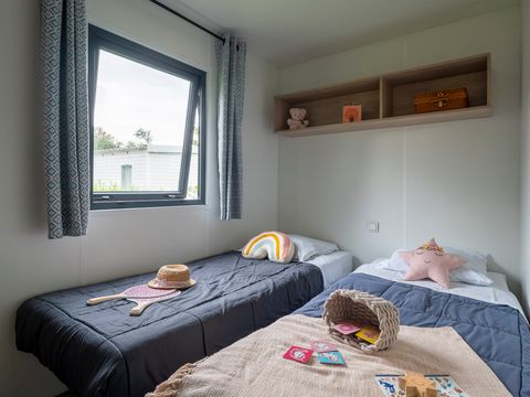 MOBILHOME 12 personnes - PRESTA+ 60m² Tribu 6 chambres 2 SdB TV + clim