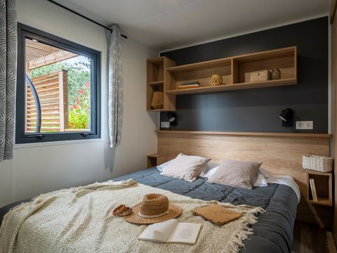 MOBILHOME 6 personnes - Prestige  2 SdB, 1 Jacuzzi