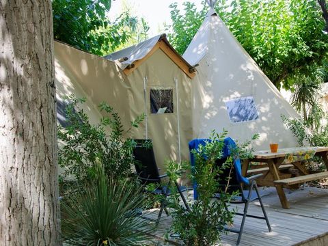 Hébergement 6 personnes - Double Tipi (sans sanitaires)
