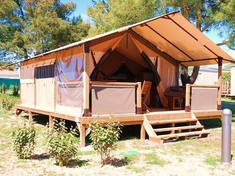 Tente en toile et en bois 5 personnes - Lodge toilé Victoria - 30m²