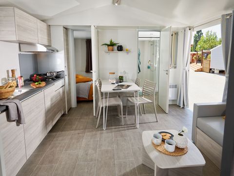 MOBILHOME 6 personnes - Premium 35m² 3 chambres, Clim, Tv, lave-vaisselle