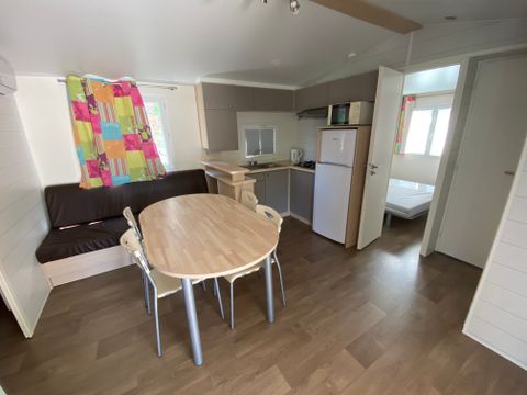 MOBILHOME 6 personnes - Confort 32 m² 3 chambres Clim, Tv