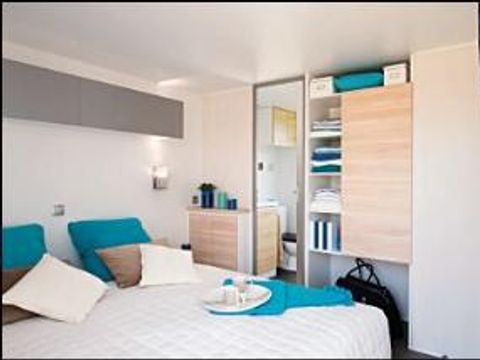 MOBILHOME 4 personnes - Premium Patio 30m² 2 chambres Clim, Tv, lave-vaisselle