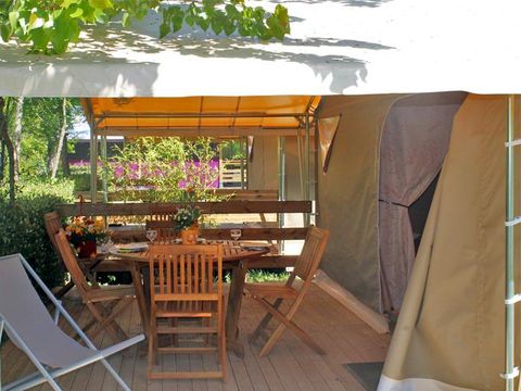 Tente en toile et en bois 6 personnes - Lodge Canada Confort (6p-3ch) 35m² sans sanitaires