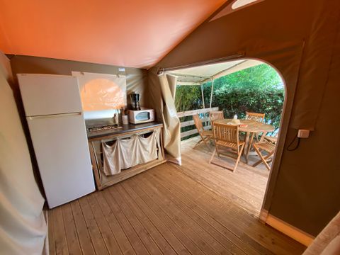Tente en toile et en bois 6 personnes - Lodge Canada Confort - 6p-3 chambres - 35m² - Sans sanitaires