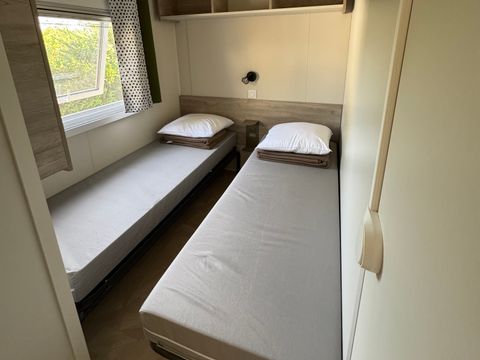 MOBILHOME 8 personnes - New Mobil-home Premium Tribu 40m² (8p-4ch), Clim, TV, lave-vaisselle, plancha, Nespresso