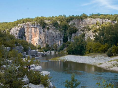 Flower Camping Saint Amand - Camping Ardèche - Image N°28