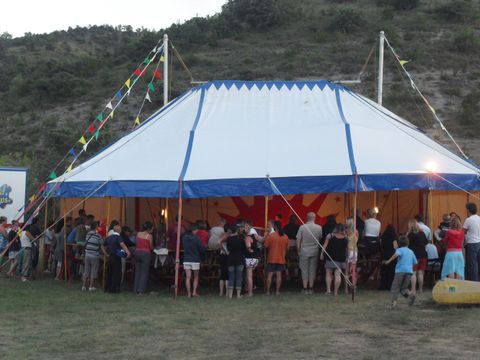 Flower Camping Saint Amand - Camping Ardèche - Image N°16