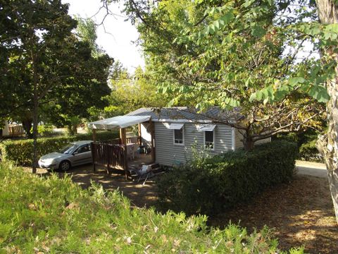 MOBILHOME 4 personnes - Confort 4p (27m²) avec terrasse couverte, 2 chambres, climatisé