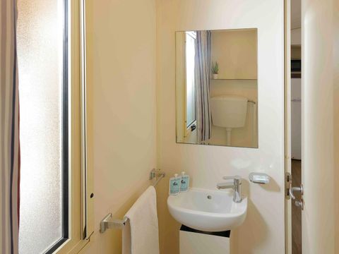 MOBILHOME 5 personnes - hu Stay Easy	Bungalow