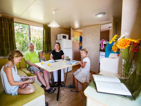 MOBILHOME 5 personnes - hu Stay Easy	Bungalow