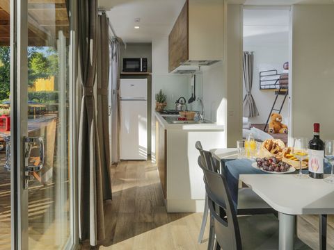 MOBILHOME 5 personnes - hu Stay Premium	Chalet 