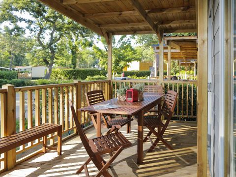 MOBILHOME 5 personnes - hu Stay Premium	Chalet 