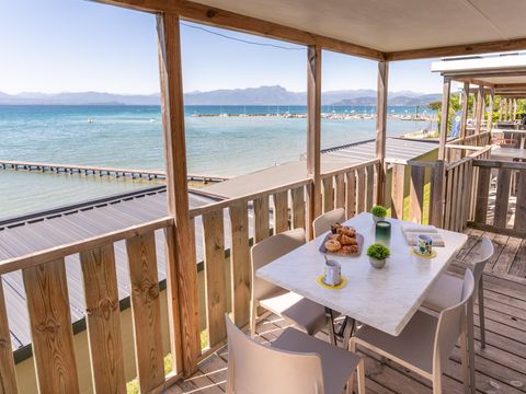 LODGE 4 personnes - Supérieur Face au Lac