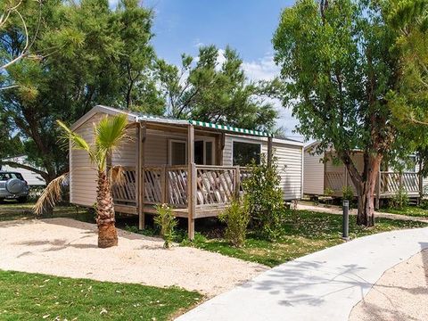 MOBILHOME 5 personnes - TV + CLIM + PLANCHA