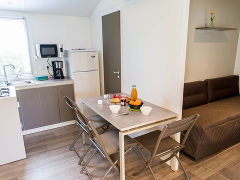 Mobilhome 6 personnes - 2 Chambres, TV + CLIM