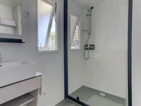 Mobilhome 4 personnes - Mobil-home | Comfort XL | 2 Ch. | 4 Pers. | Terrasse surélevée | Clim.