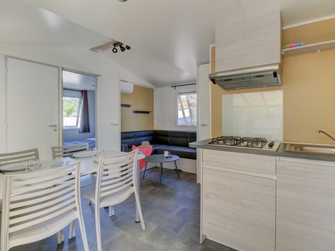 Mobilhome 4 personnes - Mobil-home | Comfort XL | 2 Ch. | 4 Pers. | Terrasse surélevée