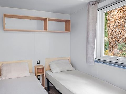 MOBILHOME 4 personnes - Comfort | 2 Ch. | 4 Pers. | Terrasse simple | Clim. | TV