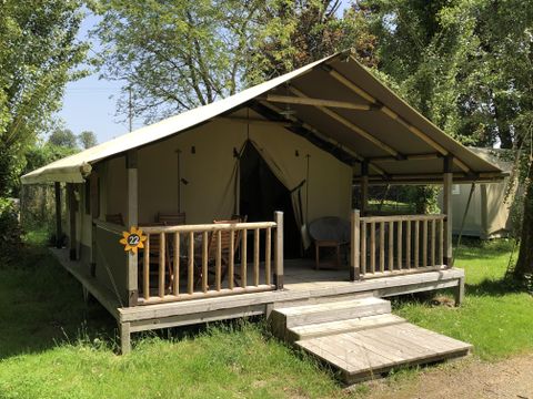 Tente en toile et en bois 5 personnes - Tente Safari KENYA 30m² - 2 chambres - sans sanitaires 5 pers
