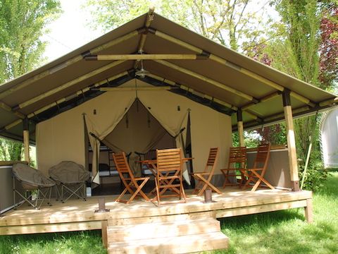 Tente en toile et en bois 5 personnes - Tente Safari KENYA 30m² - 2 chambres - sans sanitaires 5 pers