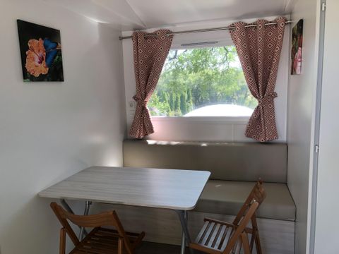 Mobilhome 4 personnes - Evolution 45m² - 24m²+21m² de terrasse - 2 chambres