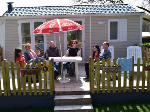 MOBILHOME 4 personnes - Mobilhome Evolution 45m² (24m²+21m² de terrasse)- 2 chambres 4 pers