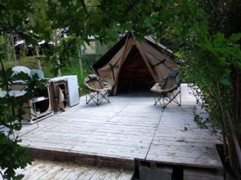 TENTE 2 personnes - Tente Bivouac - 1 pièce -Terrasse 24m2 1/2 pers