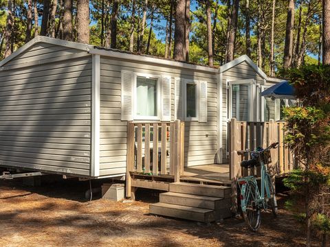 MOBILHOME 8 personnes - Mobil-home | Classic | 3 Ch. | 6/8 Pers. | Terrasse surélevée non couverte