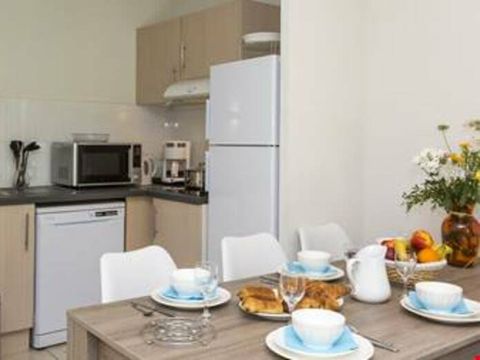 APPARTEMENT 4 personnes - Domaine de l'Emeraude PMR