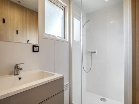 Mobilhome 4 personnes - Climatisé - 23m² - 2 chambres M