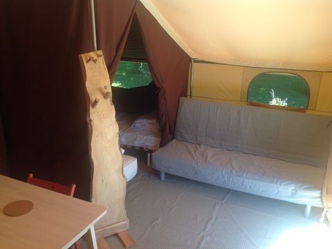 TENTE 6 personnes - CEZALLIER