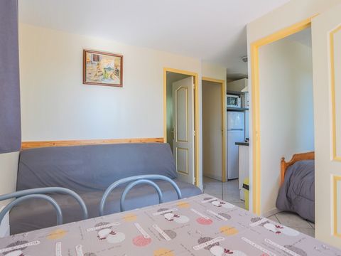 GÎTE 6 personnes - BASTIDON