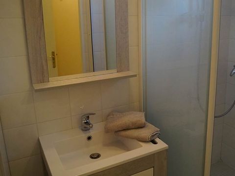 Gîte 6 personnes - BASTIDON