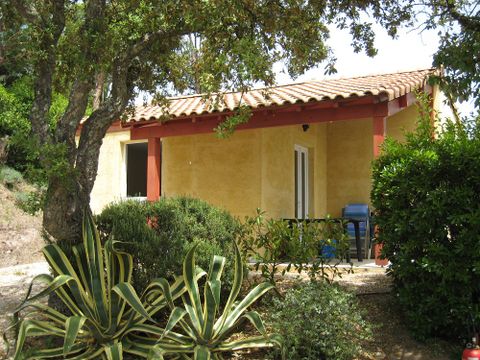 GÎTE 6 personnes - BASTIDON