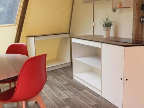 HÉBERGEMENT INSOLITE 4 personnes - Tipi