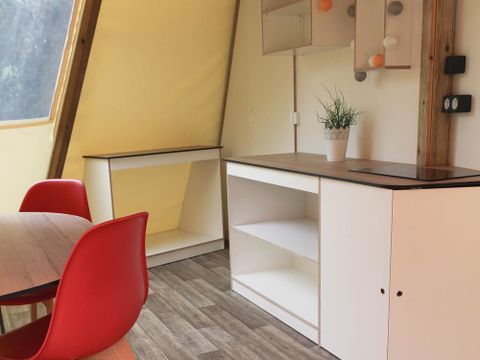 HÉBERGEMENT INSOLITE 4 personnes - Tipi