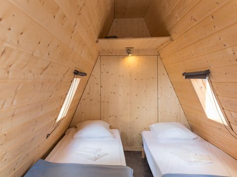 HÉBERGEMENT INSOLITE 2 personnes - Cabadienne 7 m² + Kitchenette