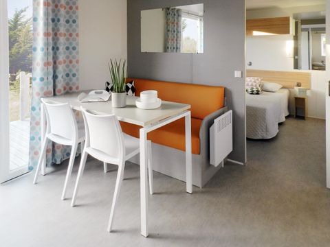 MOBILHOME 4 personnes - Mobil Home PMR adapté pour personnes à mobilité réduite (2 chambres)