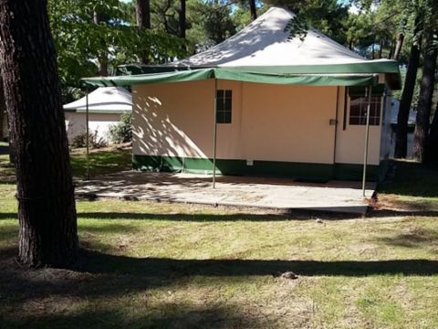 TENTE 5 personnes - Pagan - Arrivée dimanche - avec sanitaire TENTE 5 personnes - Pagan - Arrivée dimanche - avec sanitaire